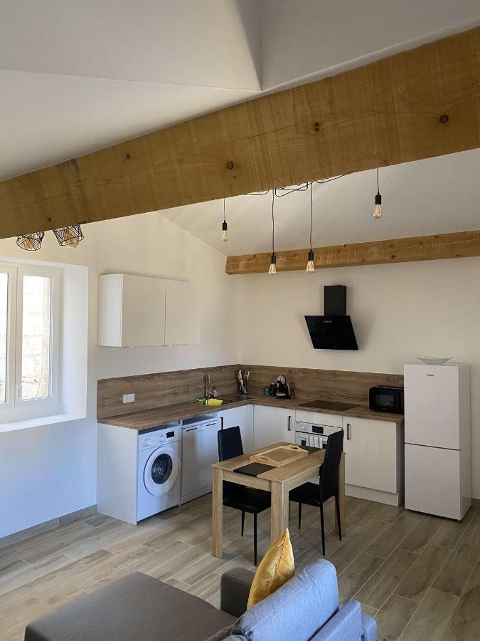Bel Appartement Au Coeur Du Village De Sartene Екстер'єр фото